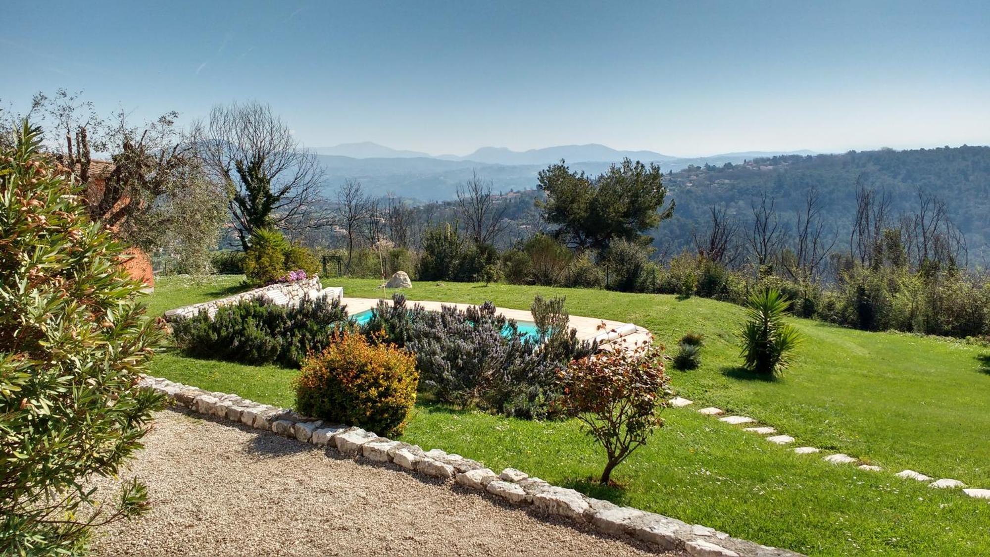 Villa Aurabelle Fuer Familien Und Geniesser Der Cote D'Azur Vence Exterior photo