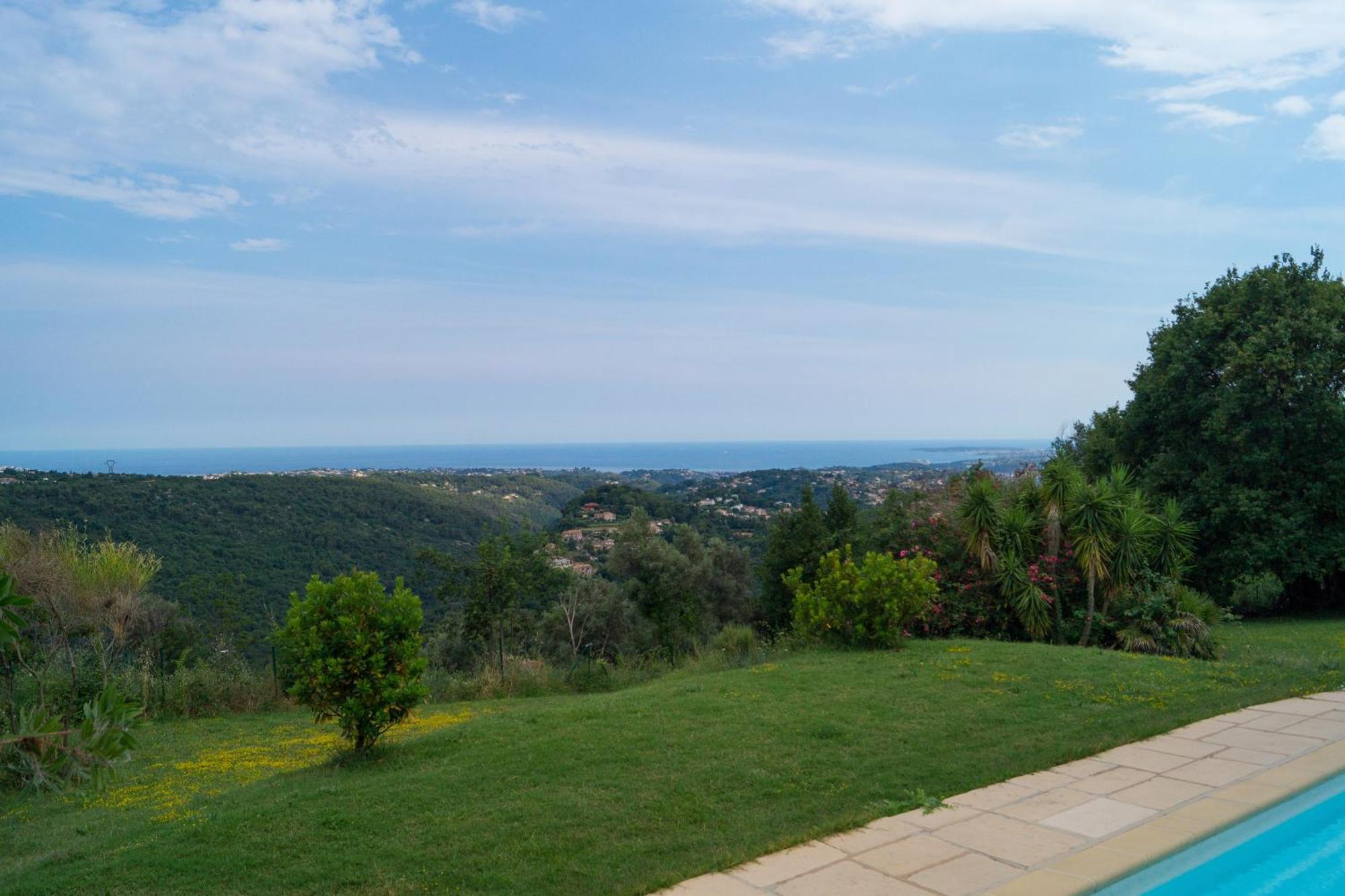 Villa Aurabelle Fuer Familien Und Geniesser Der Cote D'Azur Vence Exterior photo